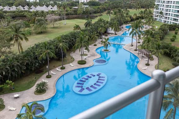 Irresistible Elegant Condo with Vidanta Membership - Imagen 2